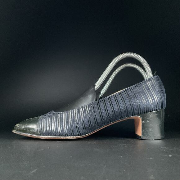 Salvatore Ferragamo Women's Size 7.5 B Patent Leather Classic Pumps Slip Heels - Picture 1 of 9